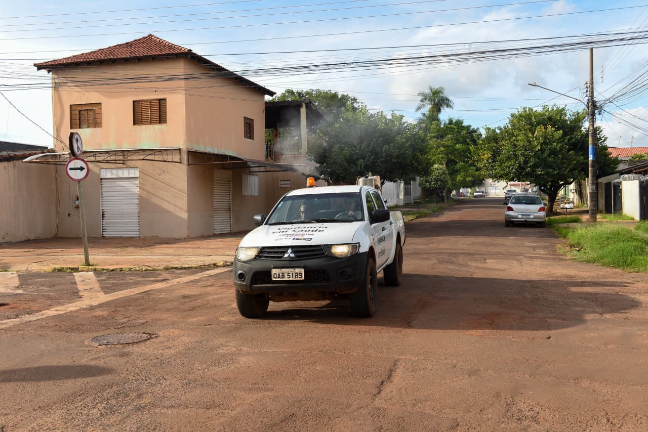Fumacê percorre cinco bairros nesta sexta-feira