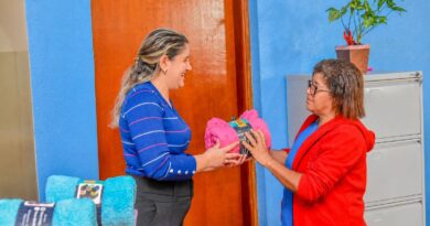 Prefeitura de Selvíria distribui cobertores para famílias em situação de vulnerabilidade social