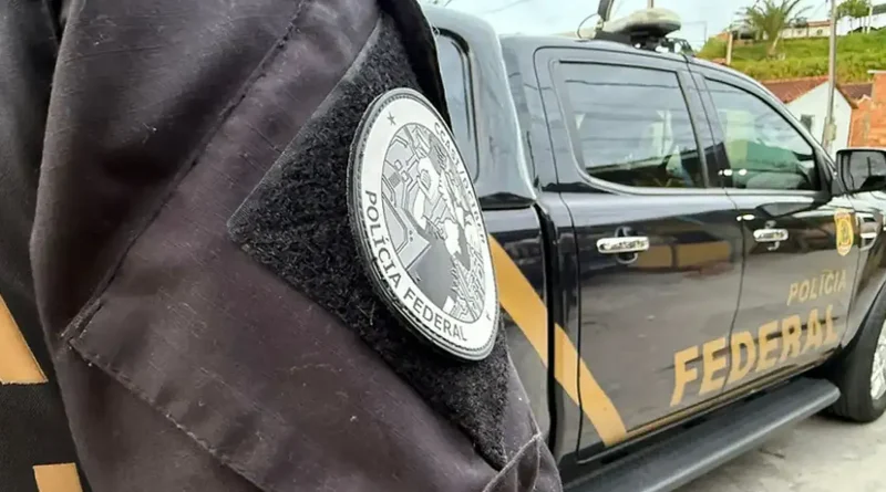 Operação da PF combate núcleo financeiro do Comando Vermelho