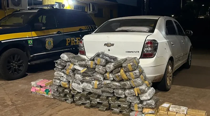 PRF apreende 132 quilos de drogas em abordagem na BR-262